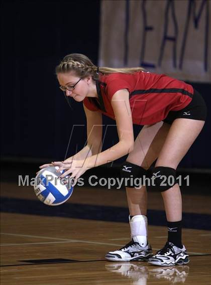 Thumbnail 3 in Falconer vs LeRoy (NYSPHSAA Class C Regional Semifinal) photogallery.