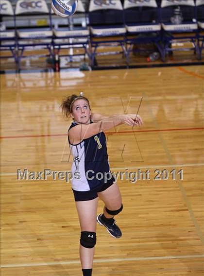 Thumbnail 2 in Falconer vs LeRoy (NYSPHSAA Class C Regional Semifinal) photogallery.