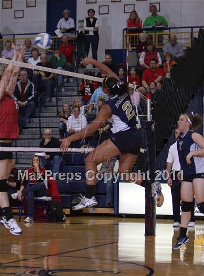 Thumbnail 3 in Falconer vs LeRoy (NYSPHSAA Class C Regional Semifinal) photogallery.