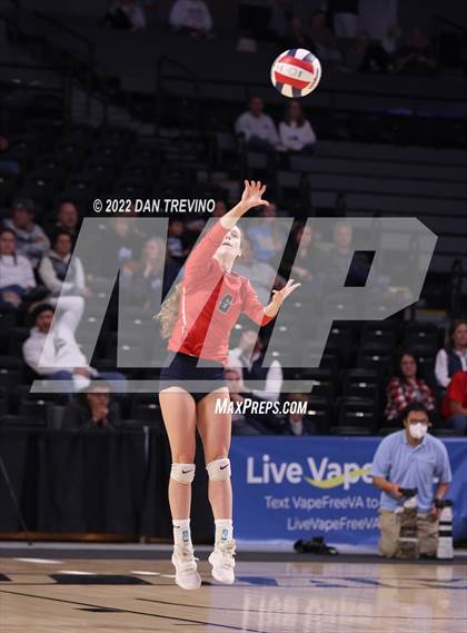 Thumbnail 1 in Grafton vs James Wood (VHSL Class 4 Final) photogallery.
