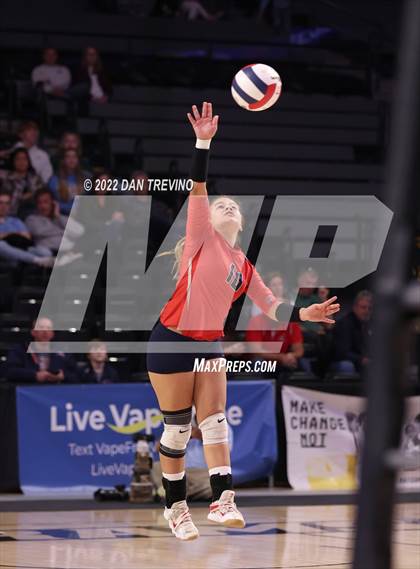 Thumbnail 2 in Grafton vs James Wood (VHSL Class 4 Final) photogallery.