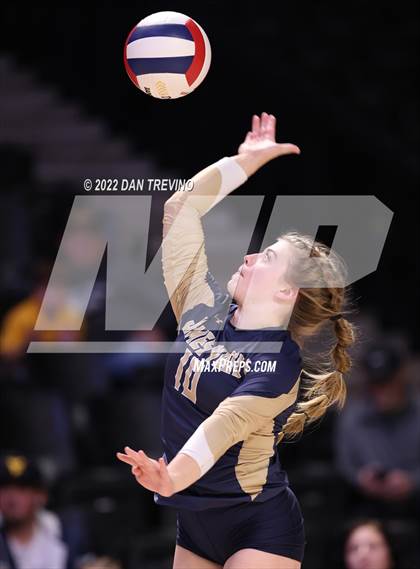 Thumbnail 2 in Grafton vs James Wood (VHSL Class 4 Final) photogallery.