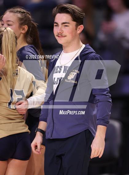 Thumbnail 2 in Grafton vs James Wood (VHSL Class 4 Final) photogallery.
