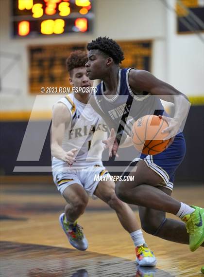 Thumbnail 2 in Dwight-Englewood vs St. Anthony's (Long Island Holiday Invitational) photogallery.