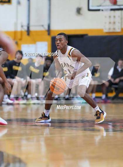 Thumbnail 2 in Dwight-Englewood vs St. Anthony's (Long Island Holiday Invitational) photogallery.