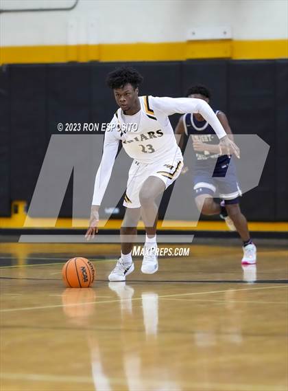 Thumbnail 2 in Dwight-Englewood vs St. Anthony's (Long Island Holiday Invitational) photogallery.