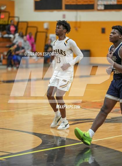 Thumbnail 2 in Dwight-Englewood vs St. Anthony's (Long Island Holiday Invitational) photogallery.