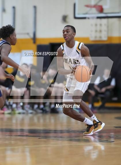 Thumbnail 3 in Dwight-Englewood vs St. Anthony's (Long Island Holiday Invitational) photogallery.