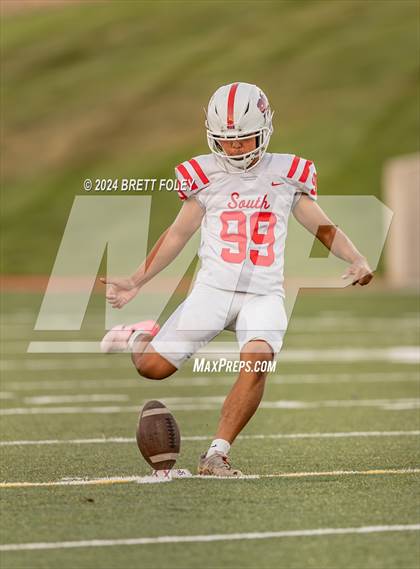Thumbnail 1 in Millard South @ Lincoln Southeast photogallery.