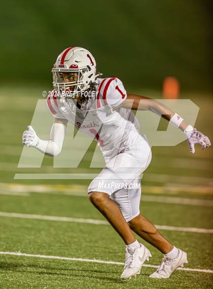 Thumbnail 2 in Millard South @ Lincoln Southeast photogallery.