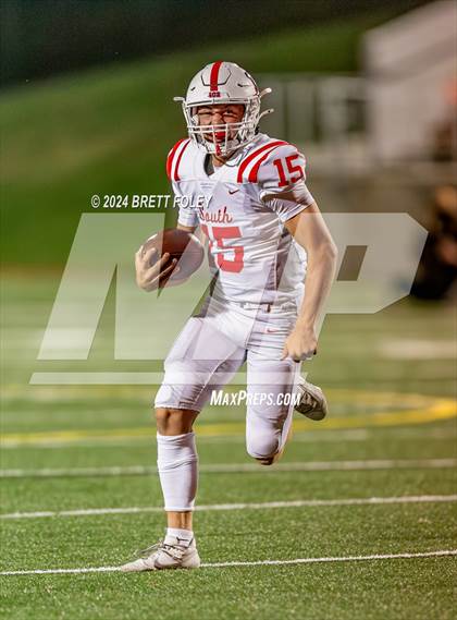 Thumbnail 1 in Millard South @ Lincoln Southeast photogallery.
