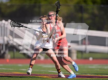 Thumbnail 3 in Menlo-Atherton vs University photogallery.