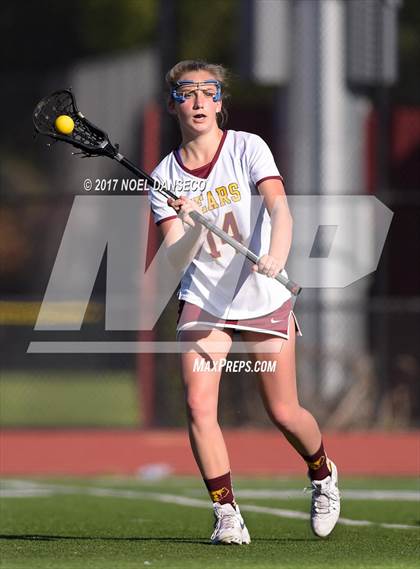 Thumbnail 1 in Menlo-Atherton vs University photogallery.