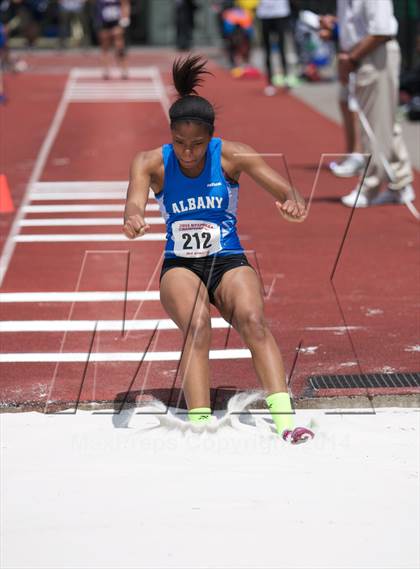 Thumbnail 3 in NYSPHSAA Track and Field Championships  photogallery.