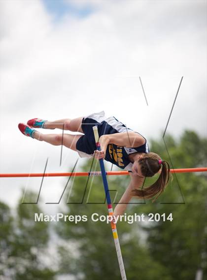 Thumbnail 2 in NYSPHSAA Track and Field Championships  photogallery.