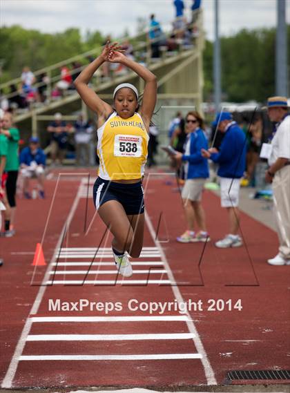 Thumbnail 2 in NYSPHSAA Track and Field Championships  photogallery.