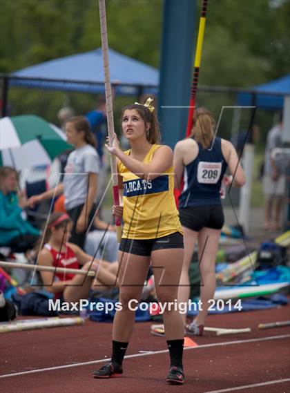 Thumbnail 2 in NYSPHSAA Track and Field Championships  photogallery.