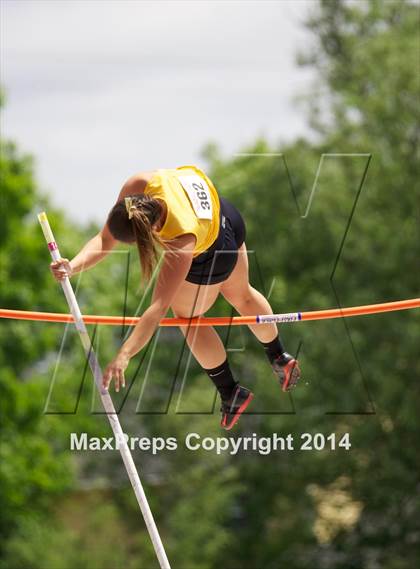 Thumbnail 1 in NYSPHSAA Track and Field Championships  photogallery.