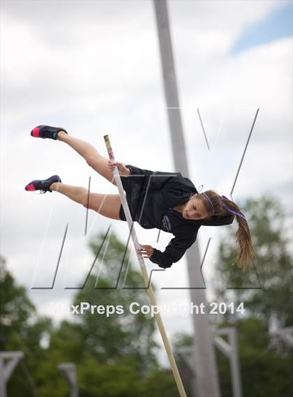 Thumbnail 3 in NYSPHSAA Track and Field Championships  photogallery.