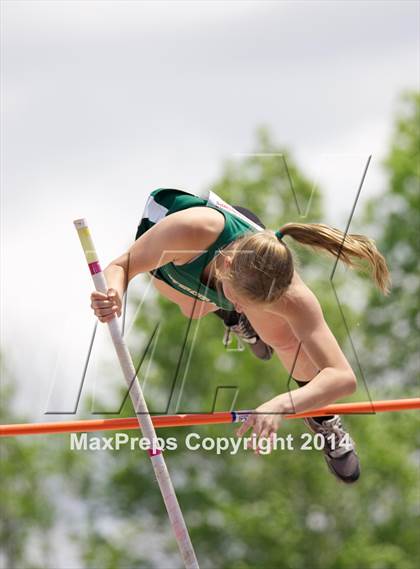 Thumbnail 2 in NYSPHSAA Track and Field Championships  photogallery.