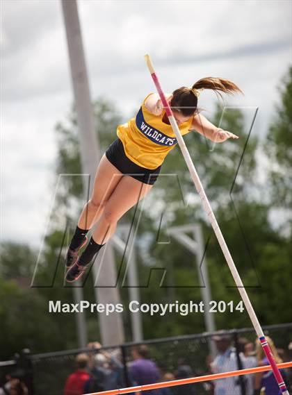 Thumbnail 1 in NYSPHSAA Track and Field Championships  photogallery.