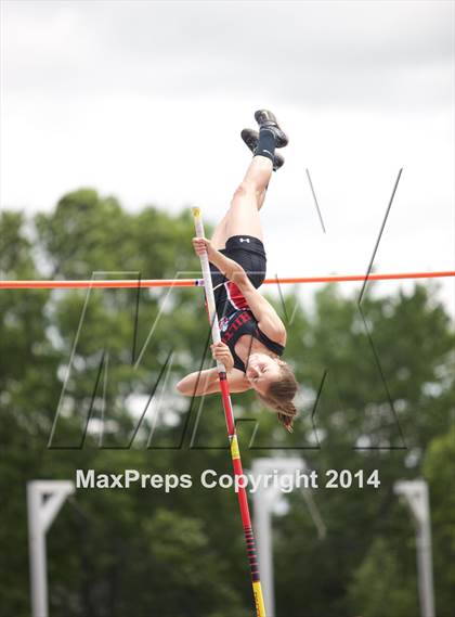 Thumbnail 1 in NYSPHSAA Track and Field Championships  photogallery.