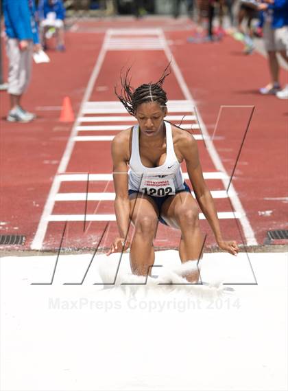 Thumbnail 2 in NYSPHSAA Track and Field Championships  photogallery.