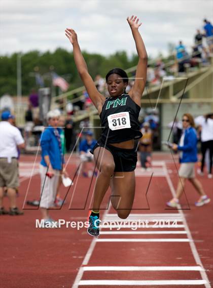 Thumbnail 1 in NYSPHSAA Track and Field Championships  photogallery.