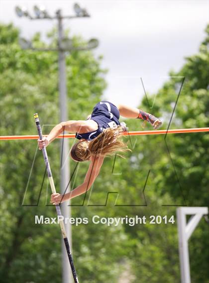 Thumbnail 3 in NYSPHSAA Track and Field Championships  photogallery.