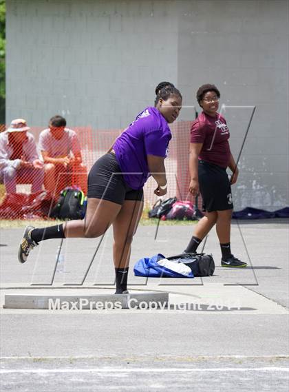 Thumbnail 2 in NYSPHSAA Track and Field Championships  photogallery.
