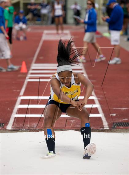 Thumbnail 1 in NYSPHSAA Track and Field Championships  photogallery.