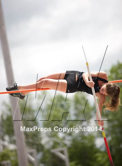 Thumbnail 1 in NYSPHSAA Track and Field Championships  photogallery.