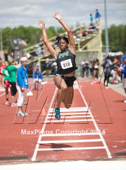 Thumbnail 2 in NYSPHSAA Track and Field Championships  photogallery.