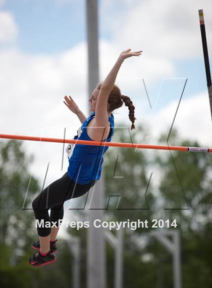 Thumbnail 2 in NYSPHSAA Track and Field Championships  photogallery.