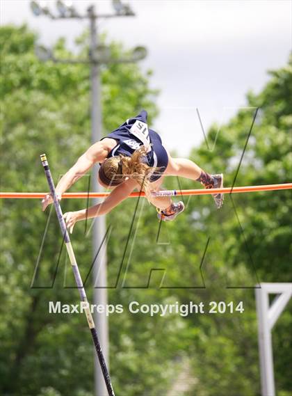 Thumbnail 1 in NYSPHSAA Track and Field Championships  photogallery.
