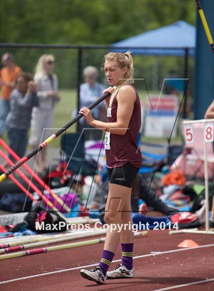 Thumbnail 3 in NYSPHSAA Track and Field Championships  photogallery.