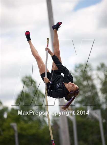 Thumbnail 2 in NYSPHSAA Track and Field Championships  photogallery.