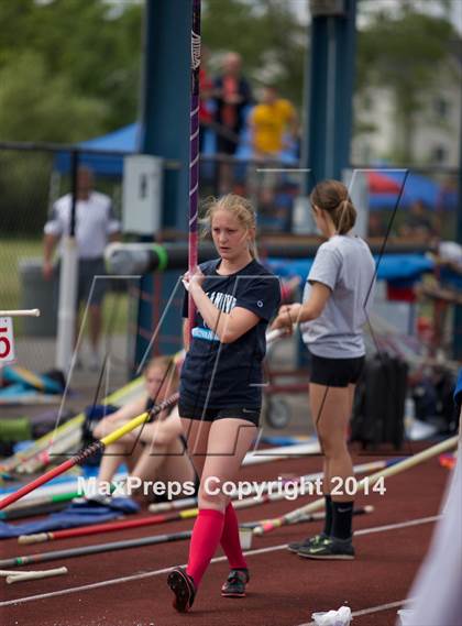 Thumbnail 1 in NYSPHSAA Track and Field Championships  photogallery.