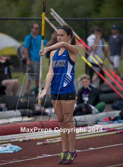 Thumbnail 2 in NYSPHSAA Track and Field Championships  photogallery.