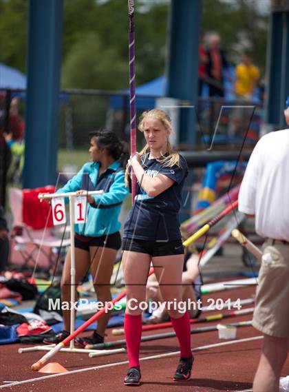 Thumbnail 3 in NYSPHSAA Track and Field Championships  photogallery.