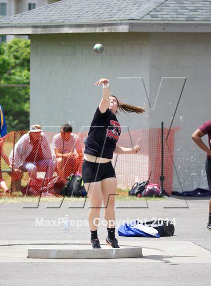 Thumbnail 2 in NYSPHSAA Track and Field Championships  photogallery.