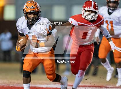 Thumbnail 1 in South View @ Seventy-First (NCHSAA 4A 3rd Round Playoff) photogallery.