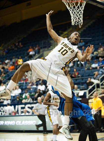 Thumbnail 2 in Bishop O'Dowd vs. Capital Christian (MaxPreps MLK Classic) photogallery.