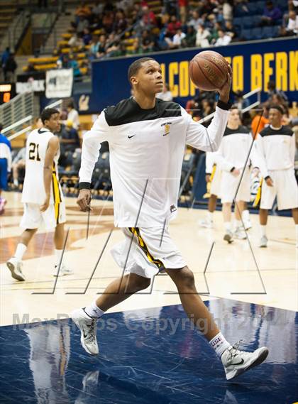 Thumbnail 1 in Bishop O'Dowd vs. Capital Christian (MaxPreps MLK Classic) photogallery.