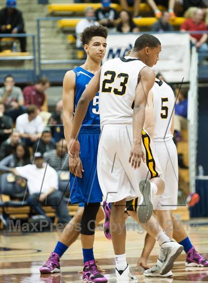 Thumbnail 1 in Bishop O'Dowd vs. Capital Christian (MaxPreps MLK Classic) photogallery.