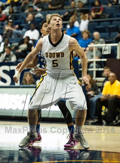 Thumbnail 3 in Bishop O'Dowd vs. Capital Christian (MaxPreps MLK Classic) photogallery.