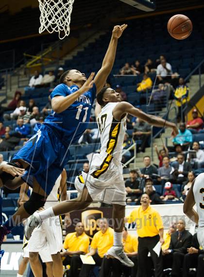 Thumbnail 1 in Bishop O'Dowd vs. Capital Christian (MaxPreps MLK Classic) photogallery.