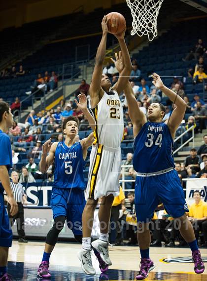 Thumbnail 3 in Bishop O'Dowd vs. Capital Christian (MaxPreps MLK Classic) photogallery.
