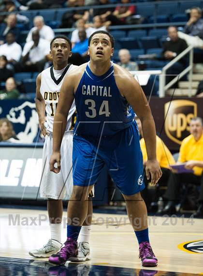 Thumbnail 2 in Bishop O'Dowd vs. Capital Christian (MaxPreps MLK Classic) photogallery.
