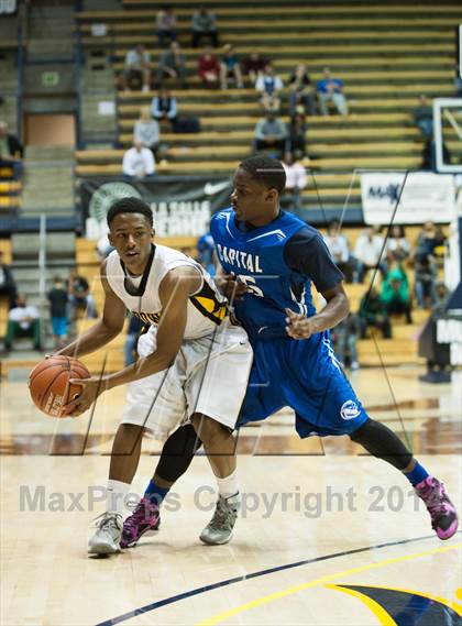 Thumbnail 3 in Bishop O'Dowd vs. Capital Christian (MaxPreps MLK Classic) photogallery.